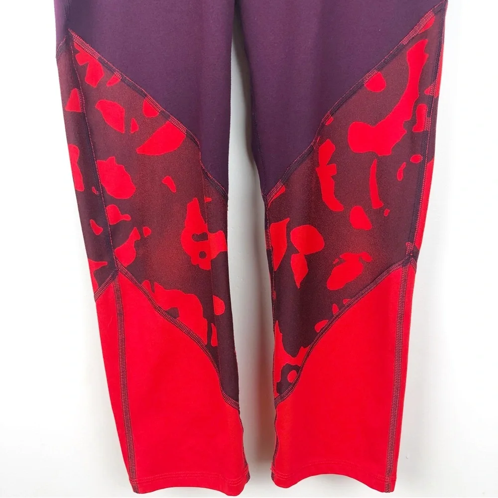Fabletics Women’s Salar Statement Powerhold Capri Leggings Burgundy - Picture 12 of 13